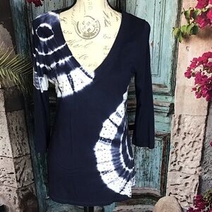 INC International Concepts V-neck navy blue and white tie-dye top, size medium
